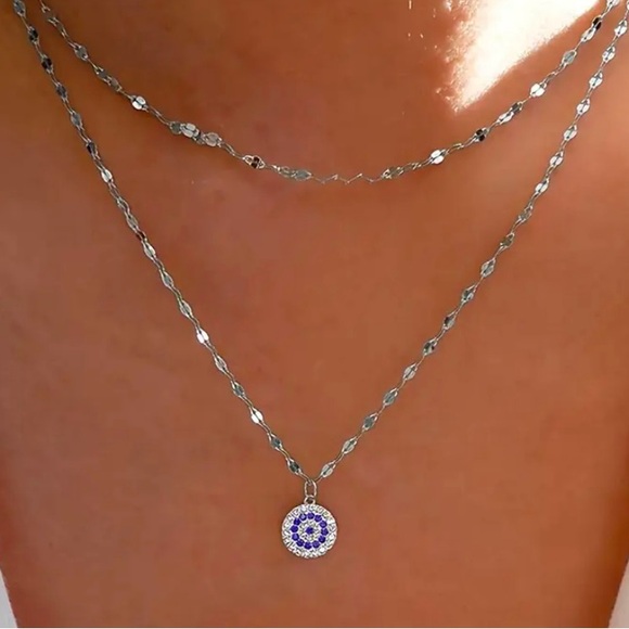 Jewelry - Elegant Silver and Purple Pendant Necklace